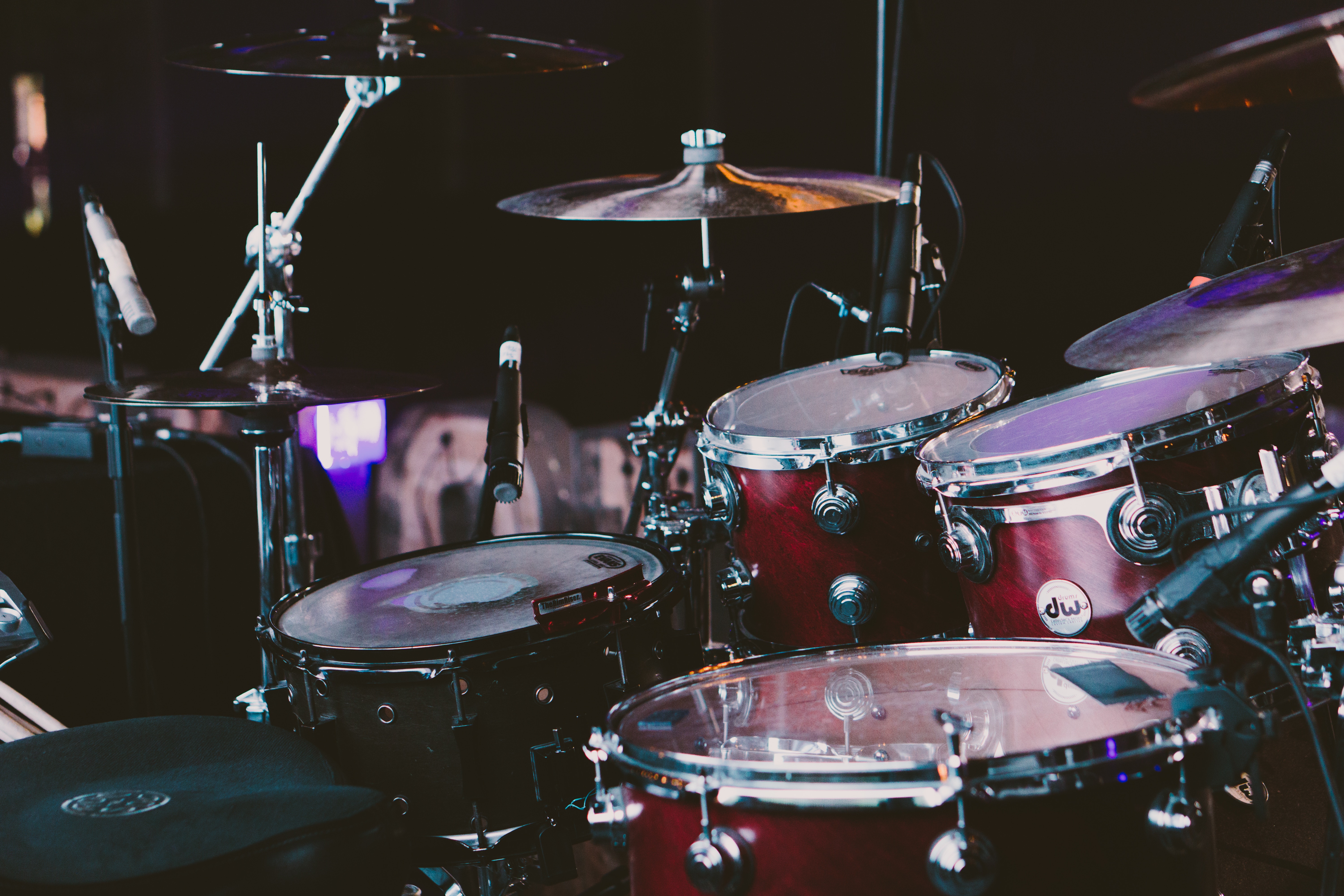 <i>the&nbsp;DRUM&nbsp;School</i>